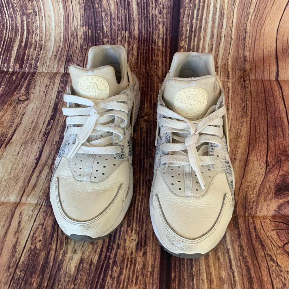 Nike 2017 Air Huarache Women's Lace Up Cream Run "Phantom" Shoes Size: 8.5